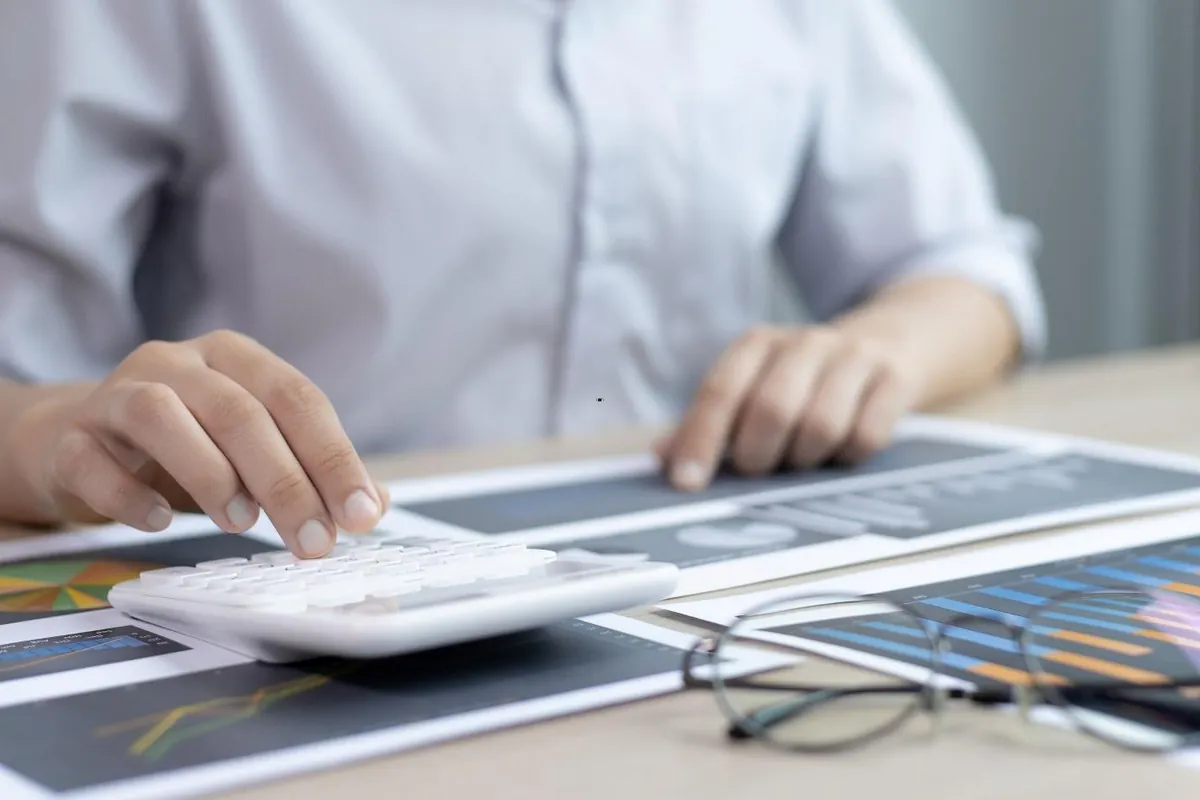 Discover the advantages of prepaid cards for bankless money management