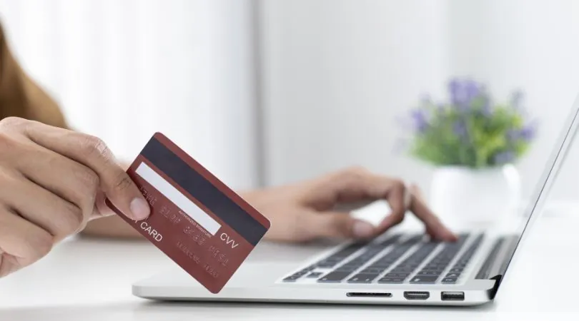 ¿Puedo obtener una Mastercard sin cuenta bancaria?