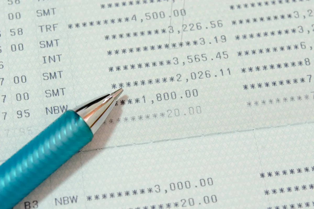 Optimise your finances: prepaid cards and bank overdrafts