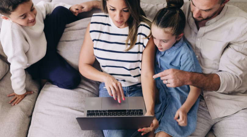 https://www.cardveritas.com/Budget familial : Comment gérer l'argent avec des cartes prépayées